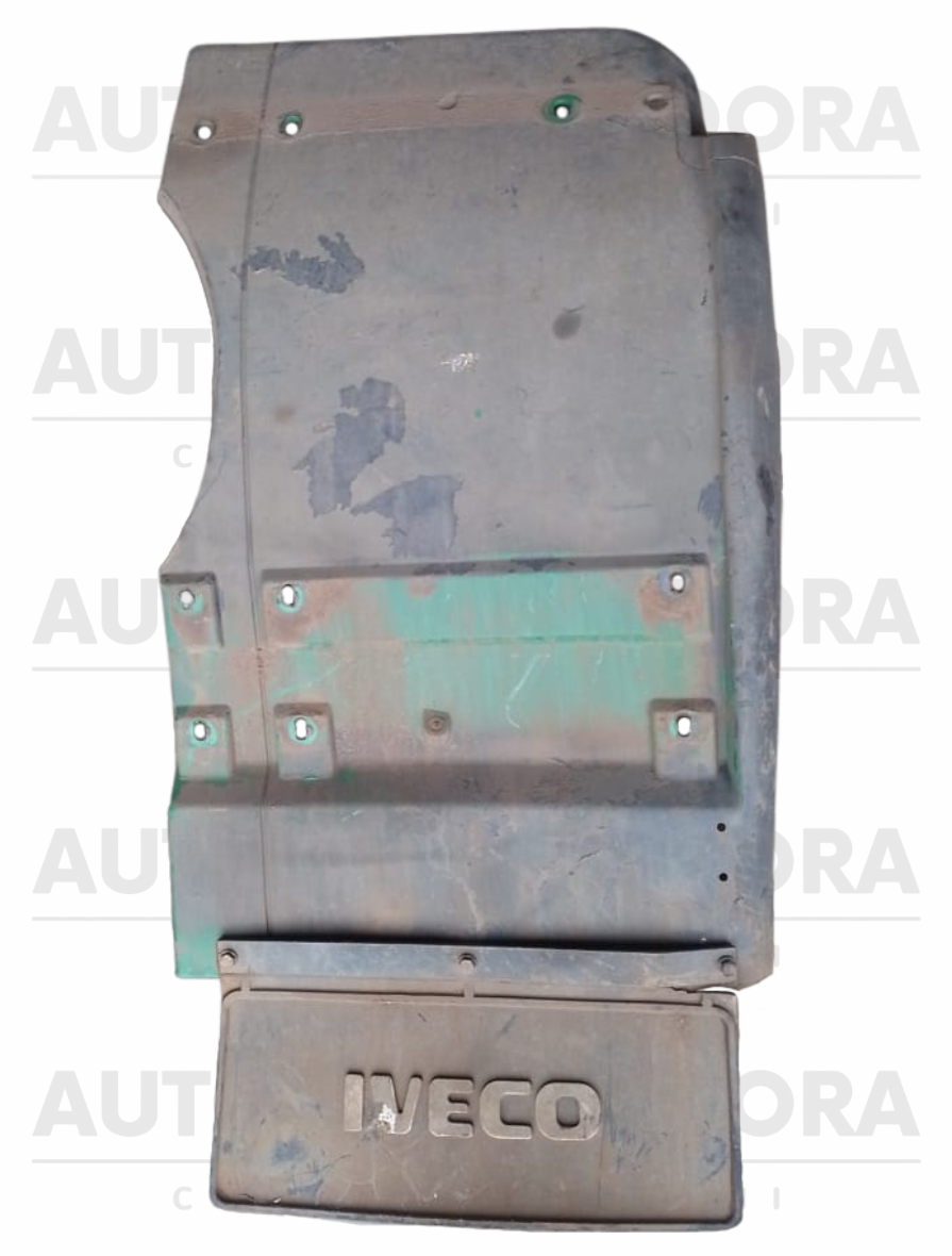 Paralama Traseiro Iveco Stralis Lado Direito - 504090869 - Original